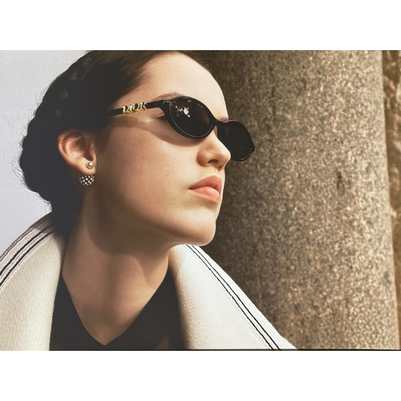 5630 Sunglasses with box